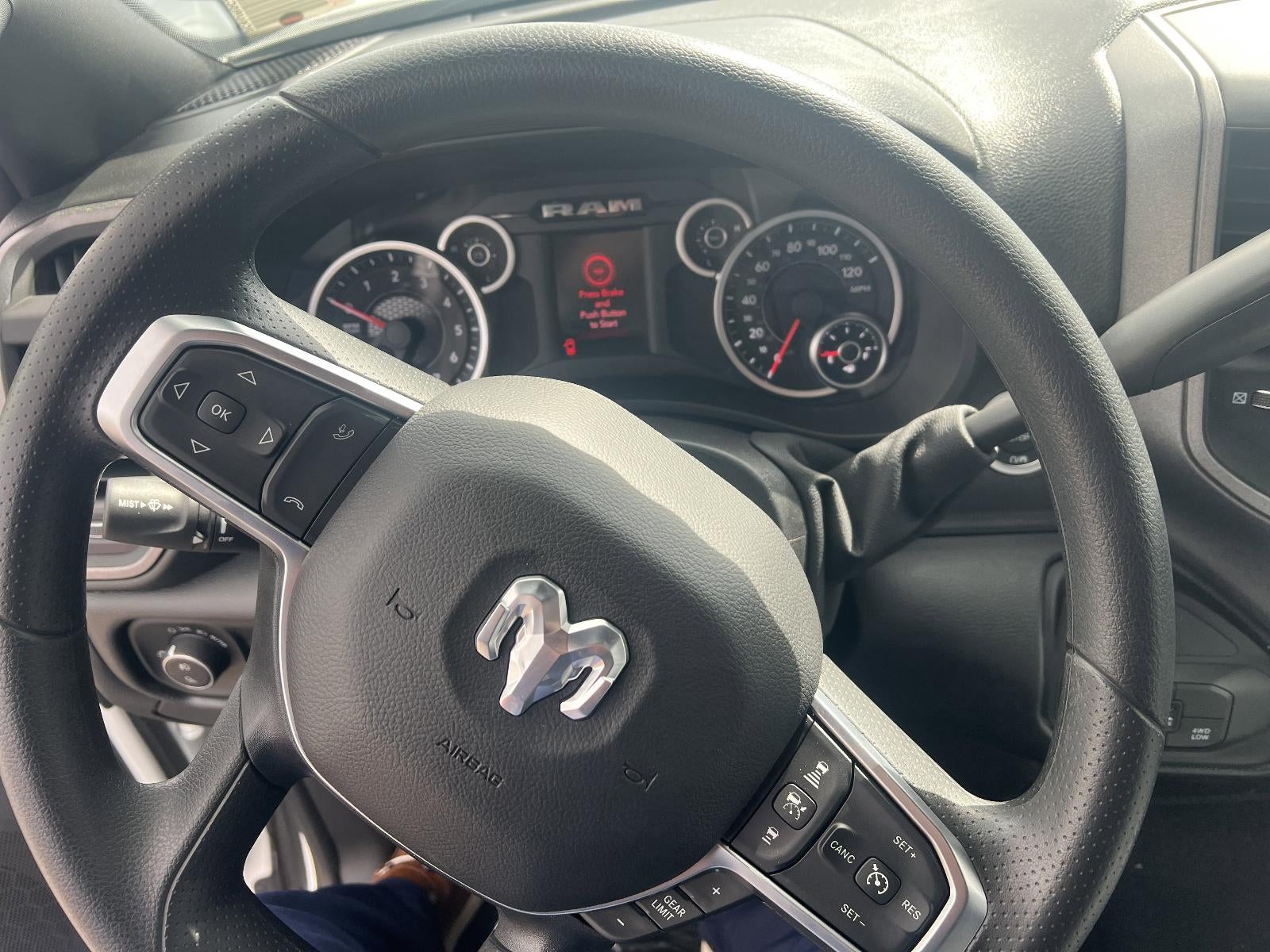 2026 RAM 2500 Tradesman 4x4 Crew Cab 6'4" Box