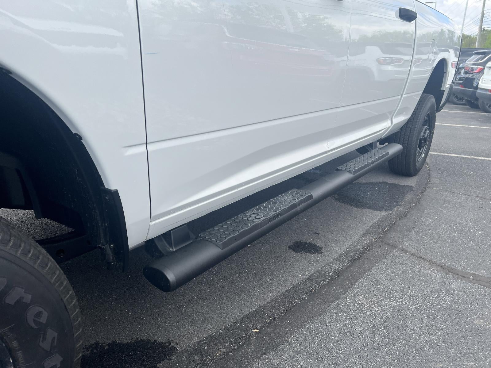 2026 RAM 2500 Tradesman 4x4 Crew Cab 6'4" Box