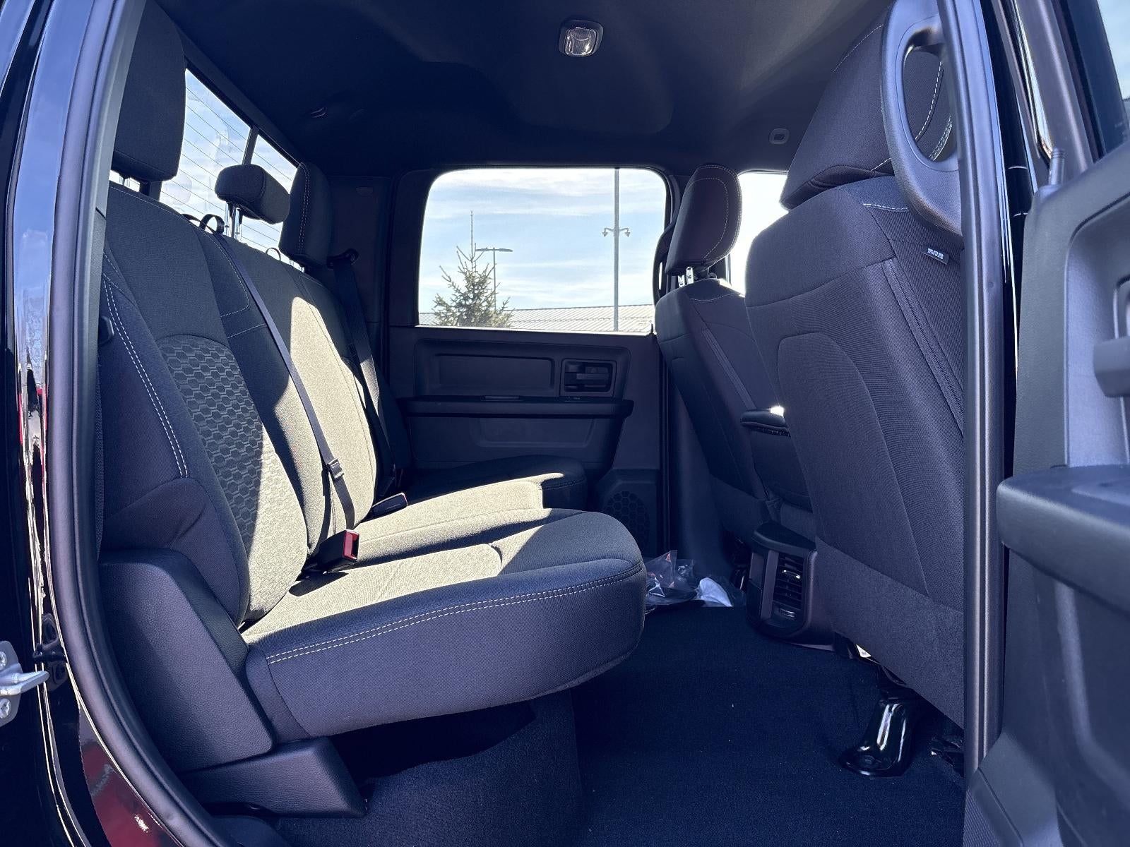 2026 RAM 2500 Tradesman 4x4 Crew Cab 6'4" Box