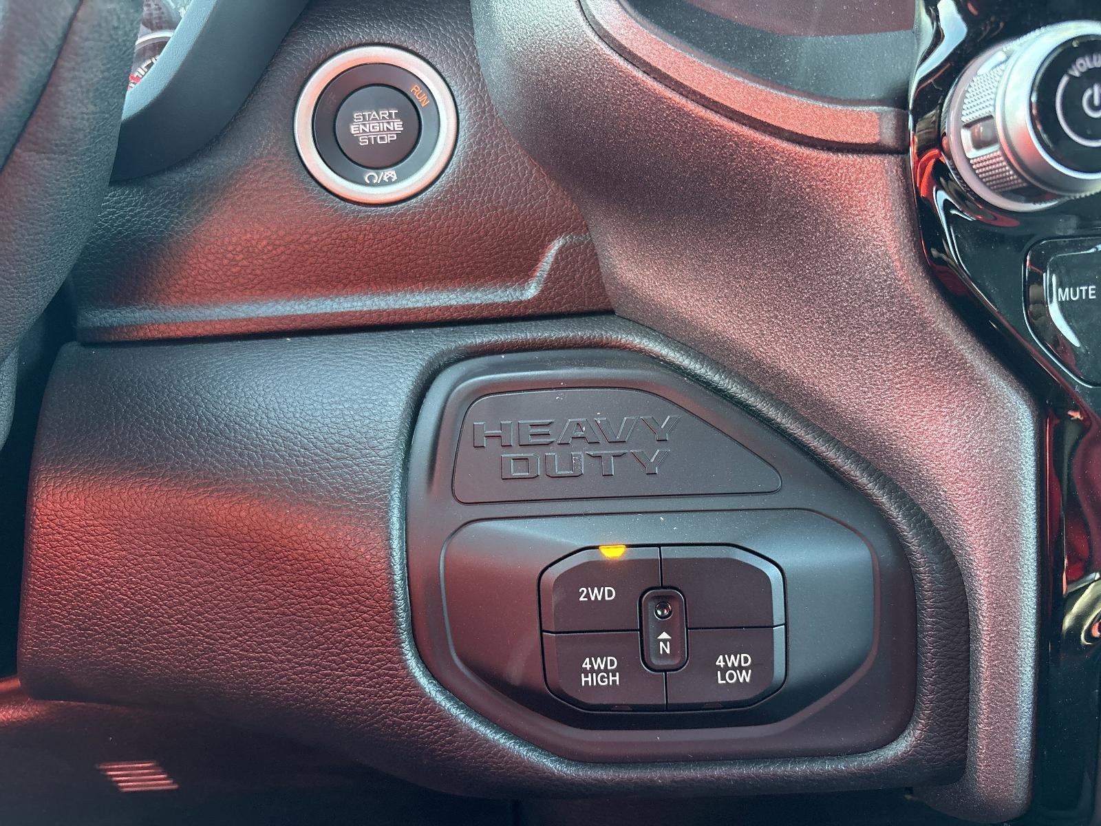 2026 RAM 2500 Tradesman 4x4 Crew Cab 6'4" Box