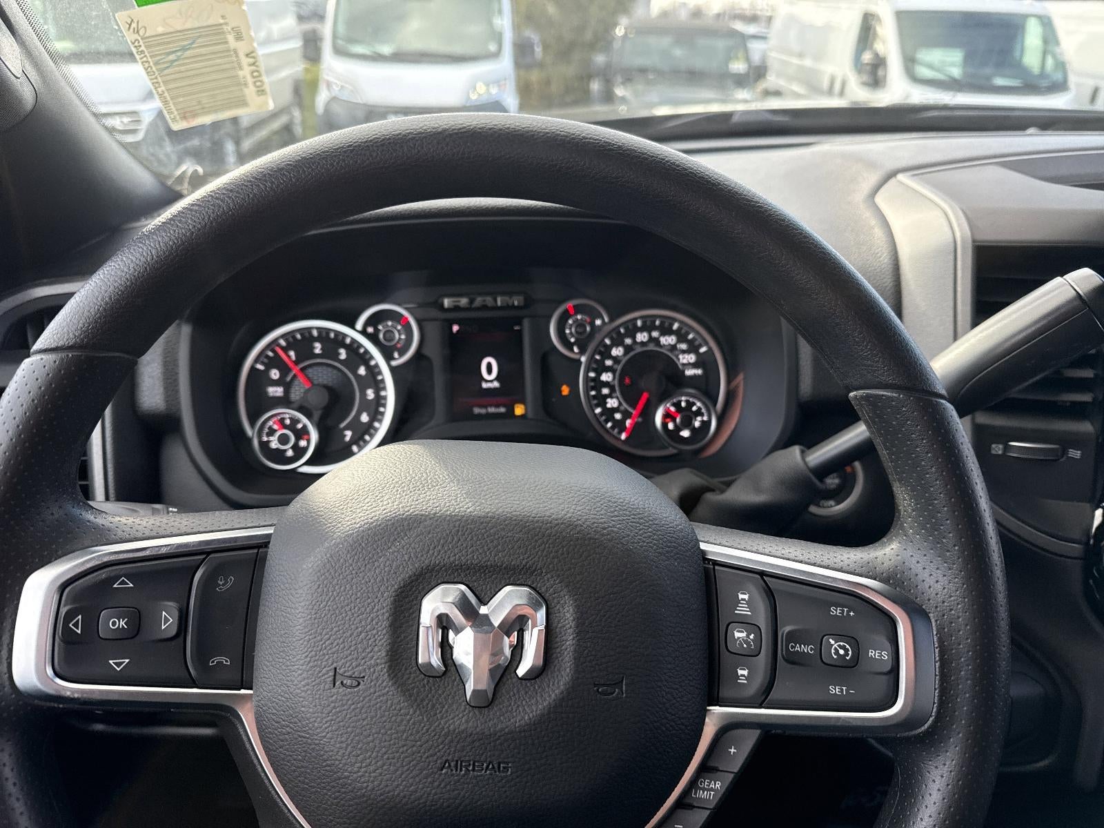 2026 RAM 2500 Tradesman 4x4 Crew Cab 6'4" Box