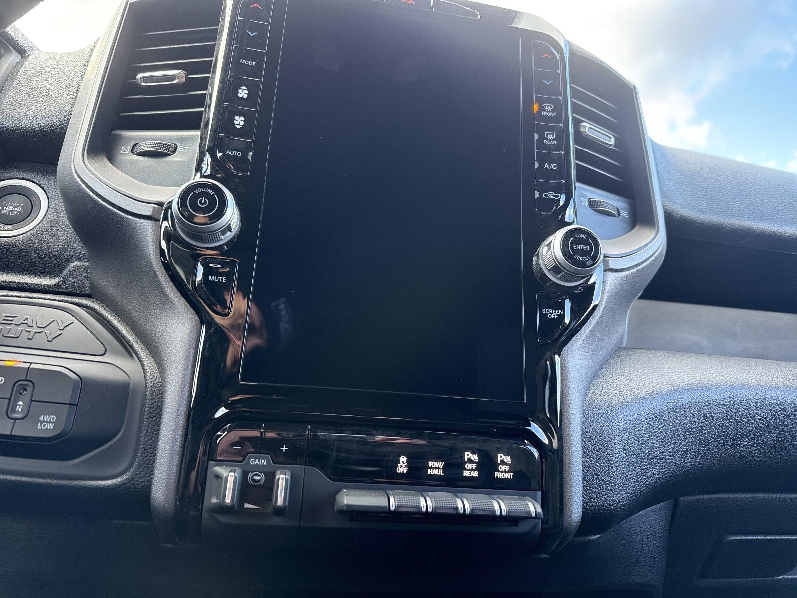 2026 RAM 2500 Tradesman 4x4 Crew Cab 6'4" Box