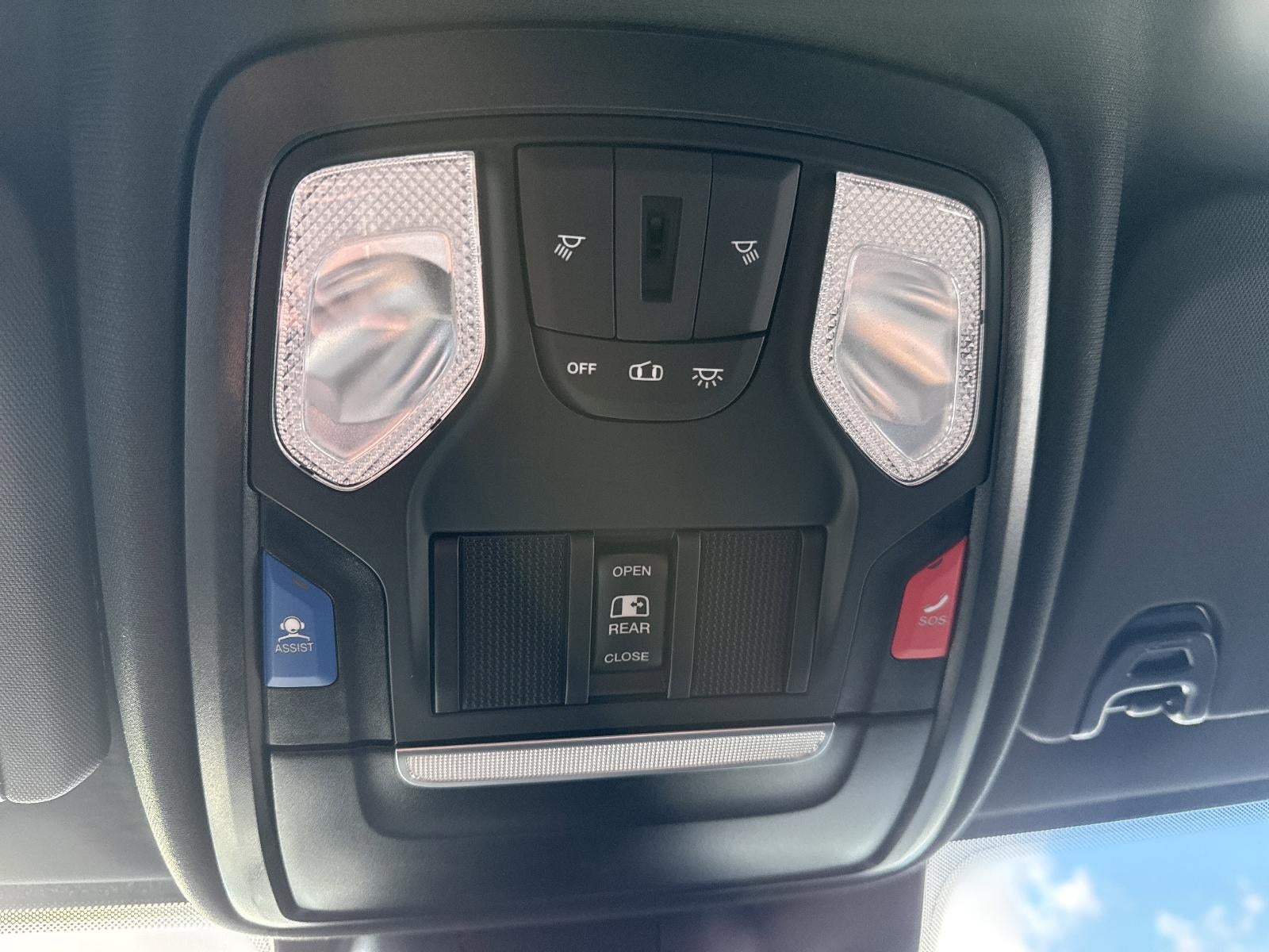 2026 RAM 2500 Tradesman 4x4 Crew Cab 6'4" Box