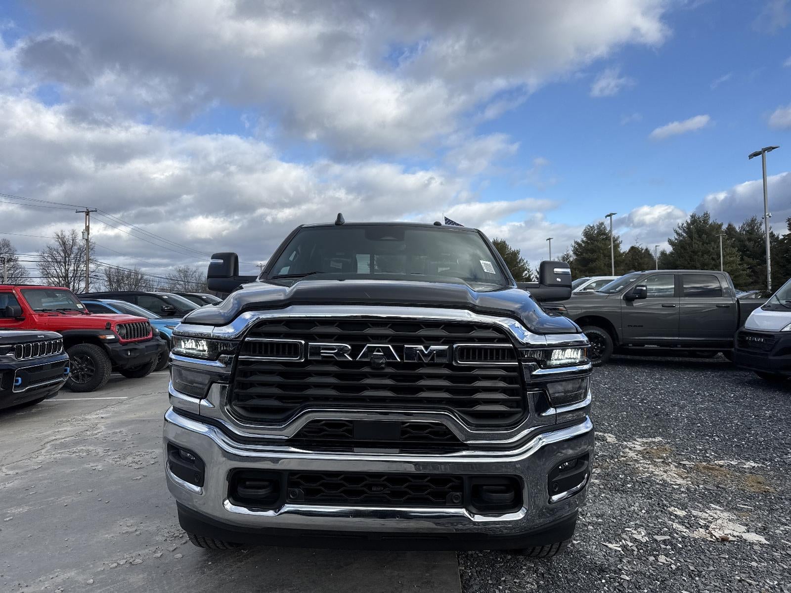 2026 RAM 2500 Tradesman 4x4 Crew Cab 6'4" Box