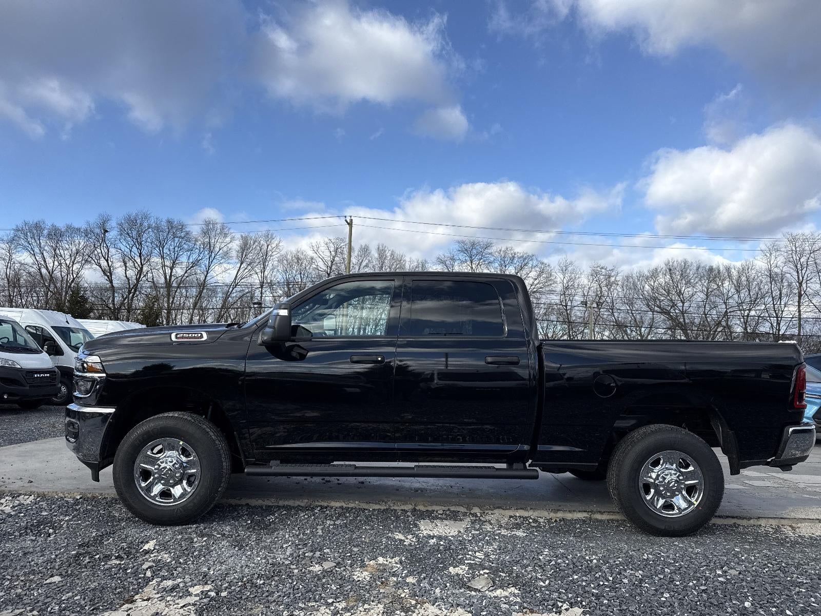 2026 RAM 2500 Tradesman 4x4 Crew Cab 6'4" Box