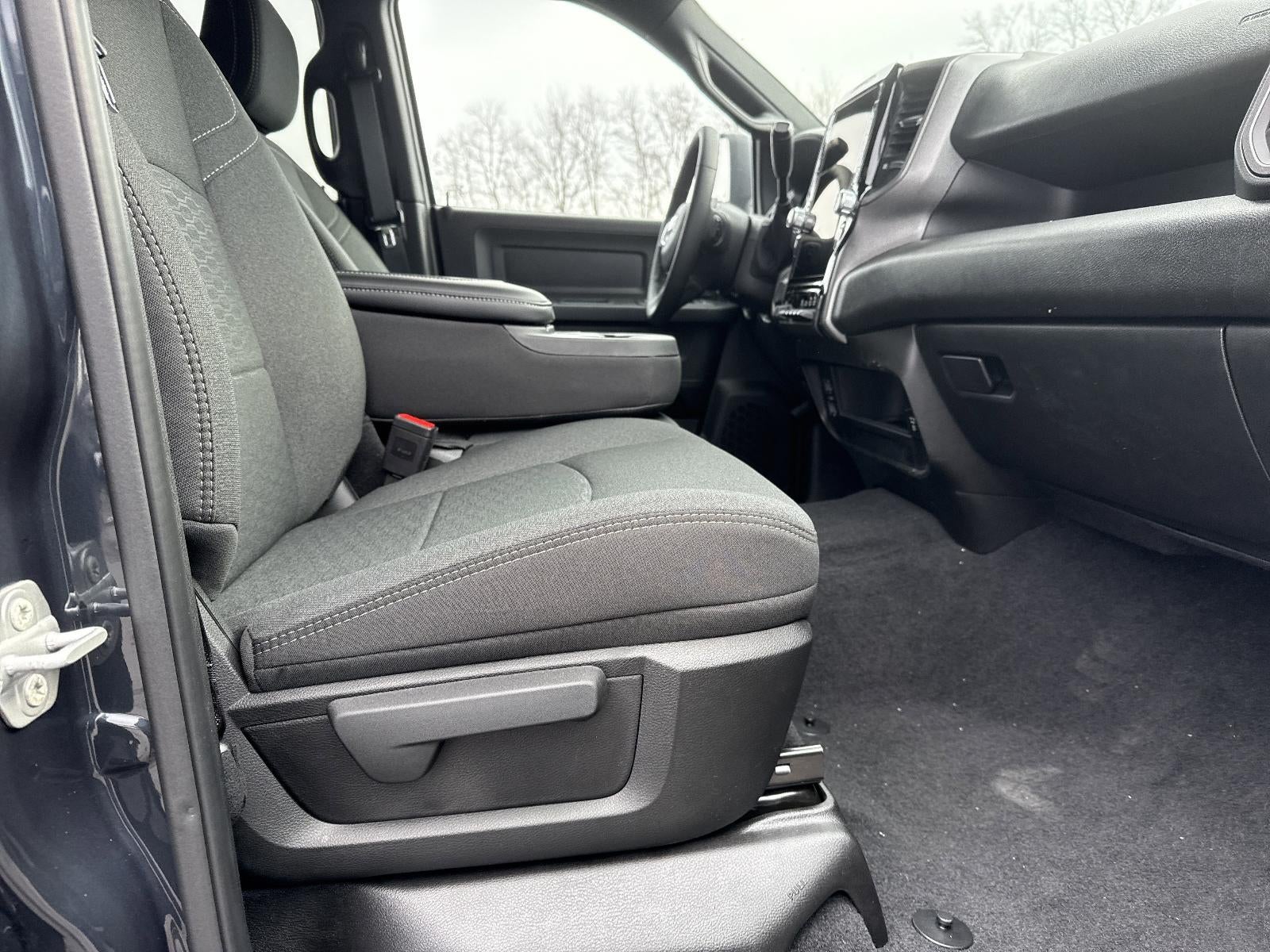 2026 RAM 2500 Tradesman 4x4 Crew Cab 6'4" Box