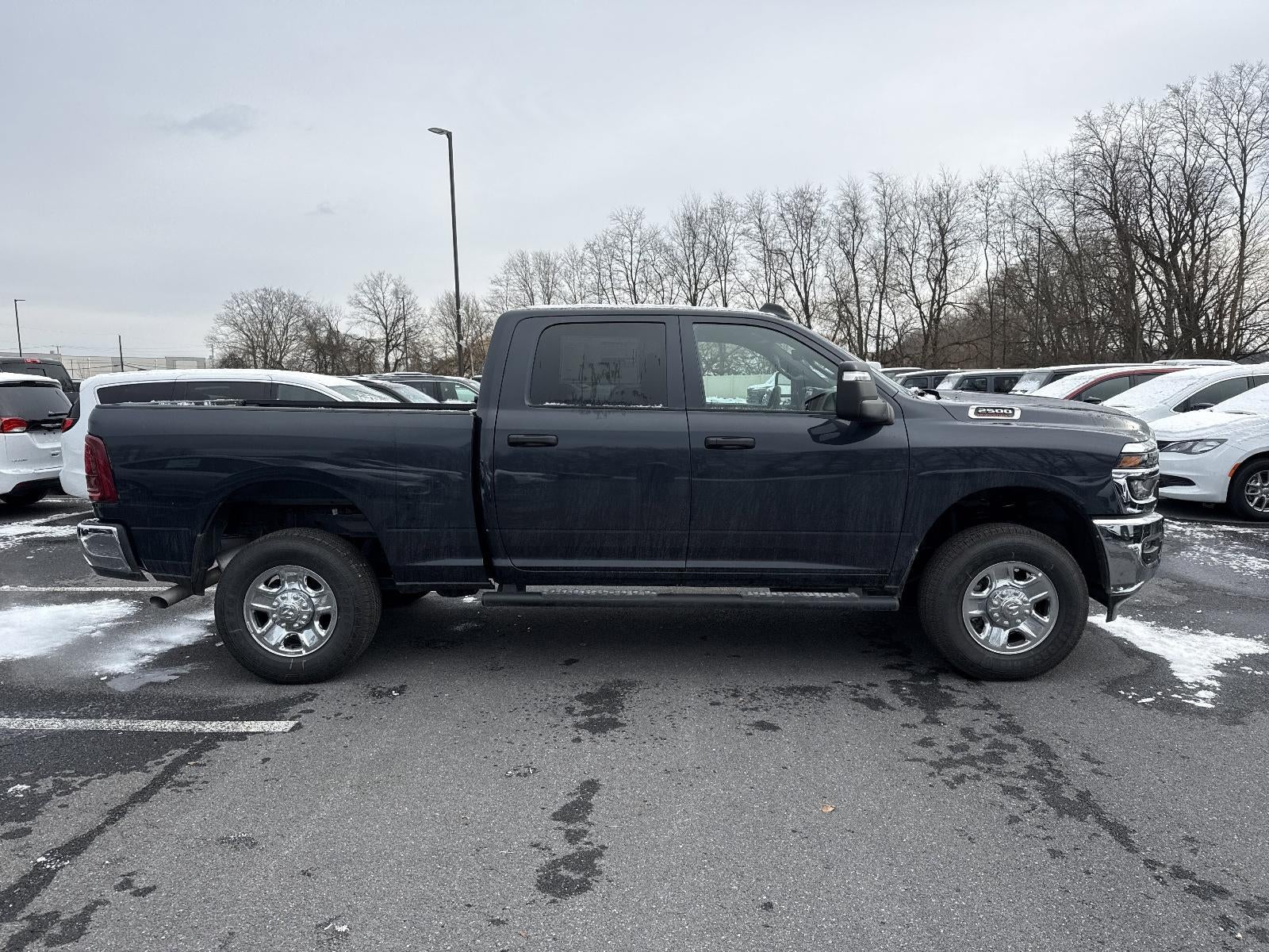 2026 RAM 2500 Tradesman 4x4 Crew Cab 6'4" Box