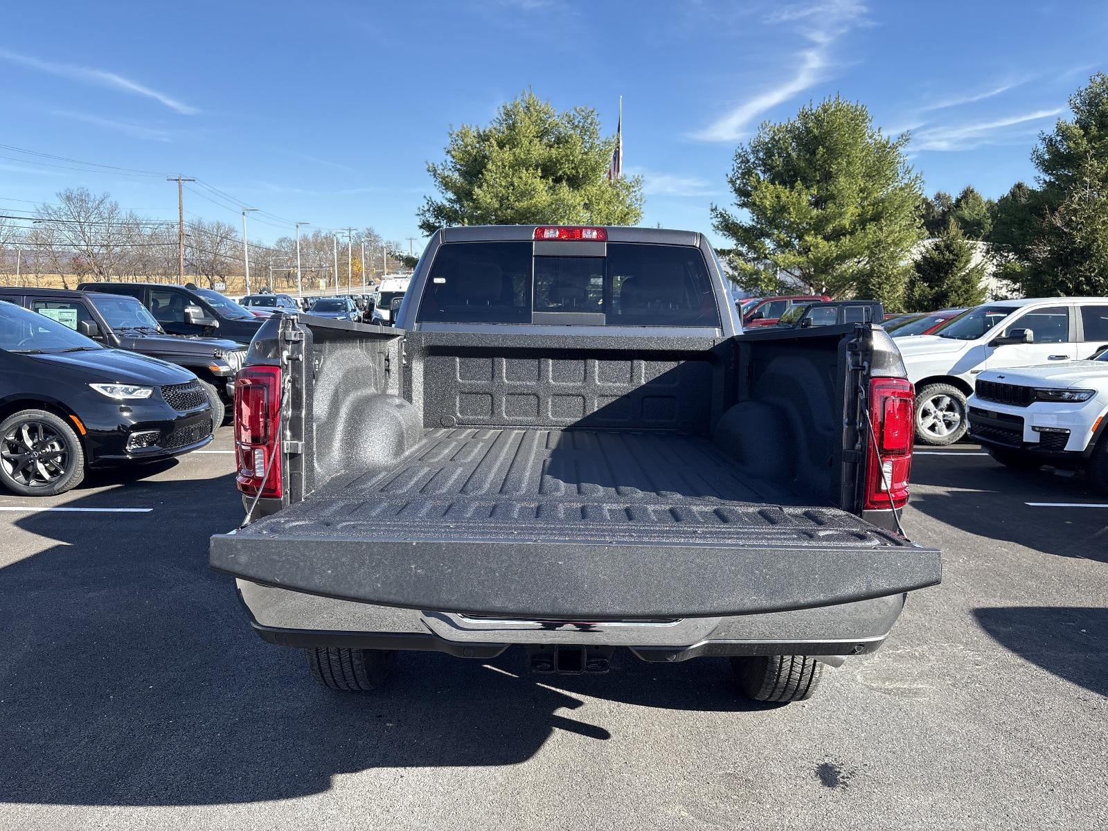 2026 RAM 2500 Tradesman 4x4 Crew Cab 6'4" Box