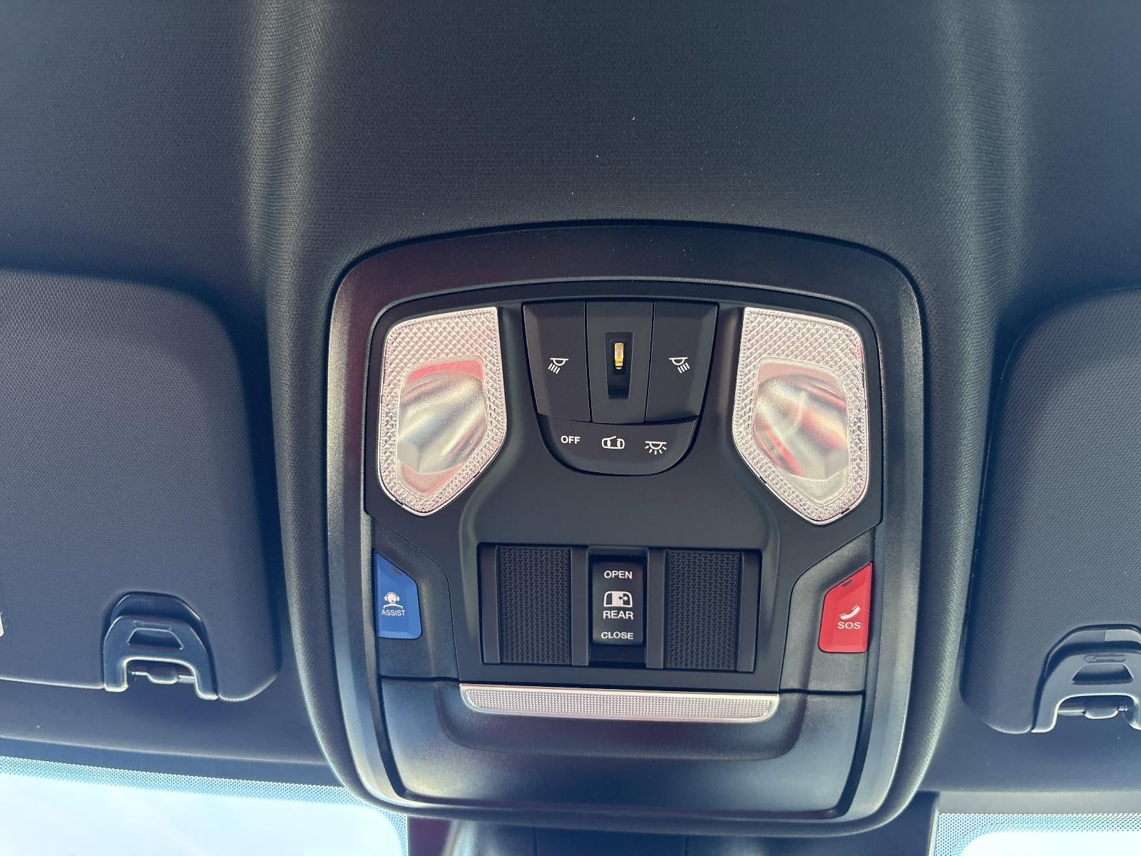 2026 RAM 2500 Tradesman 4x4 Crew Cab 6'4" Box