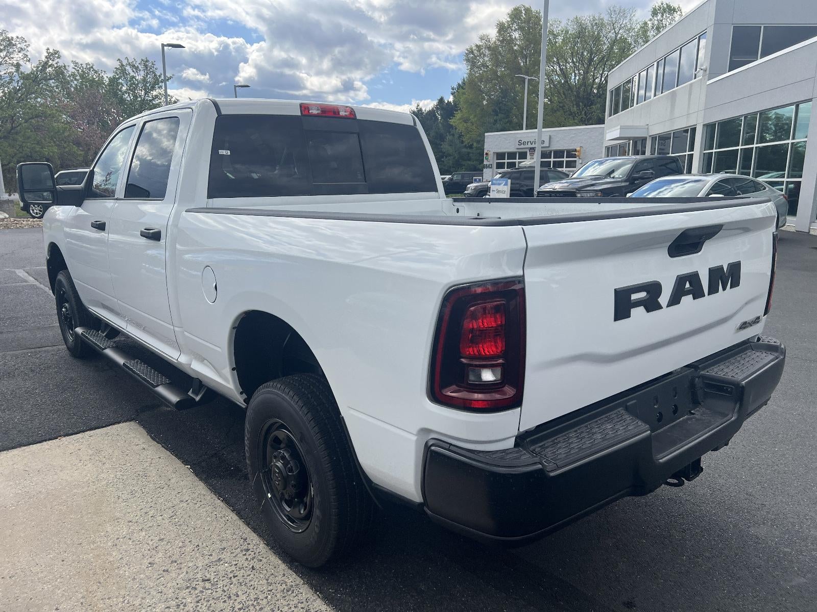 2026 RAM 2500 Tradesman 4x4 Crew Cab 6'4" Box