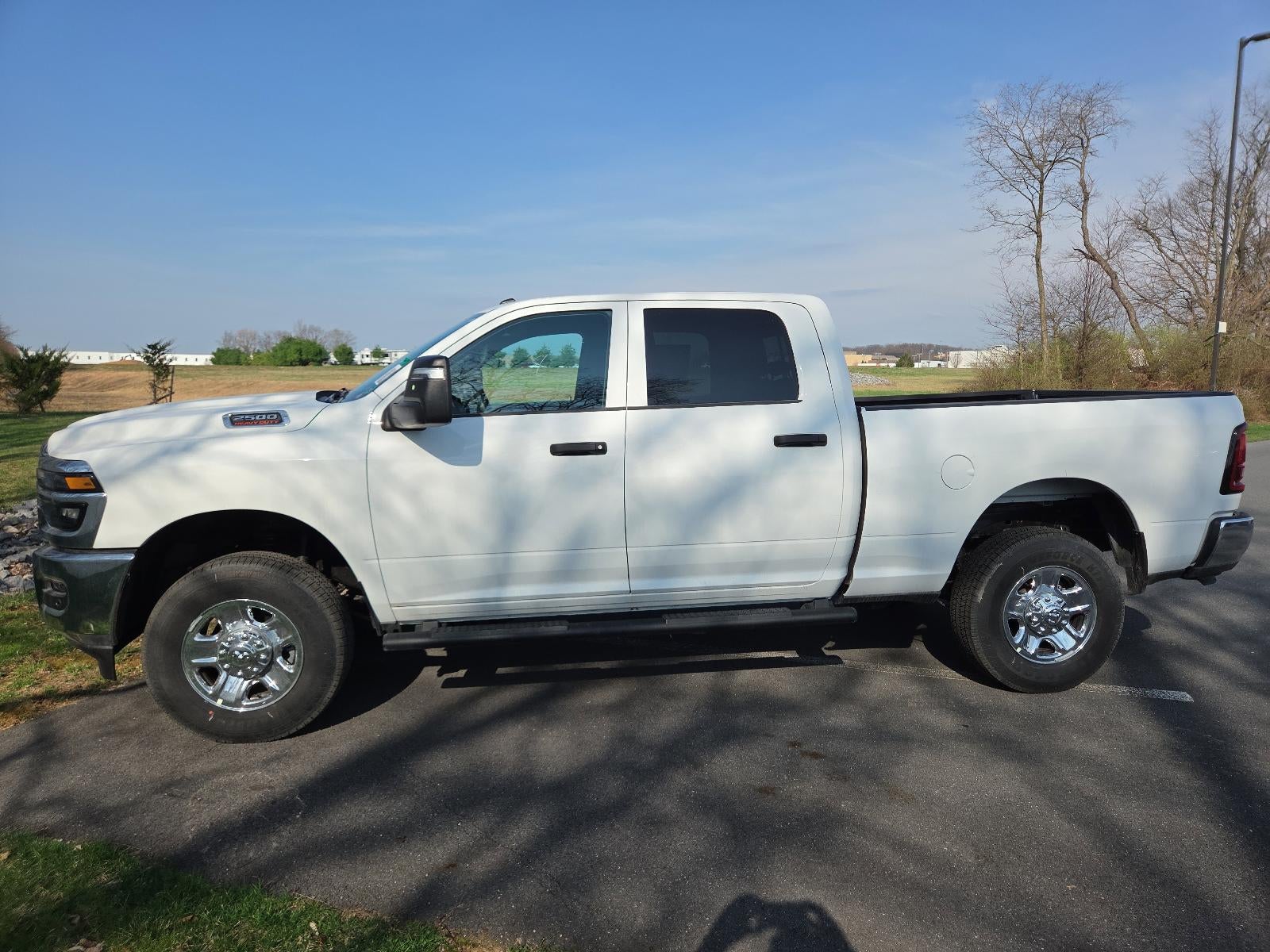 2026 RAM 2500 Tradesman 4x4 Crew Cab 6'4" Box