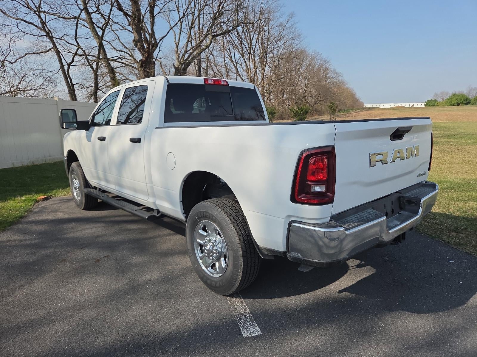 2026 RAM 2500 Tradesman 4x4 Crew Cab 6'4" Box