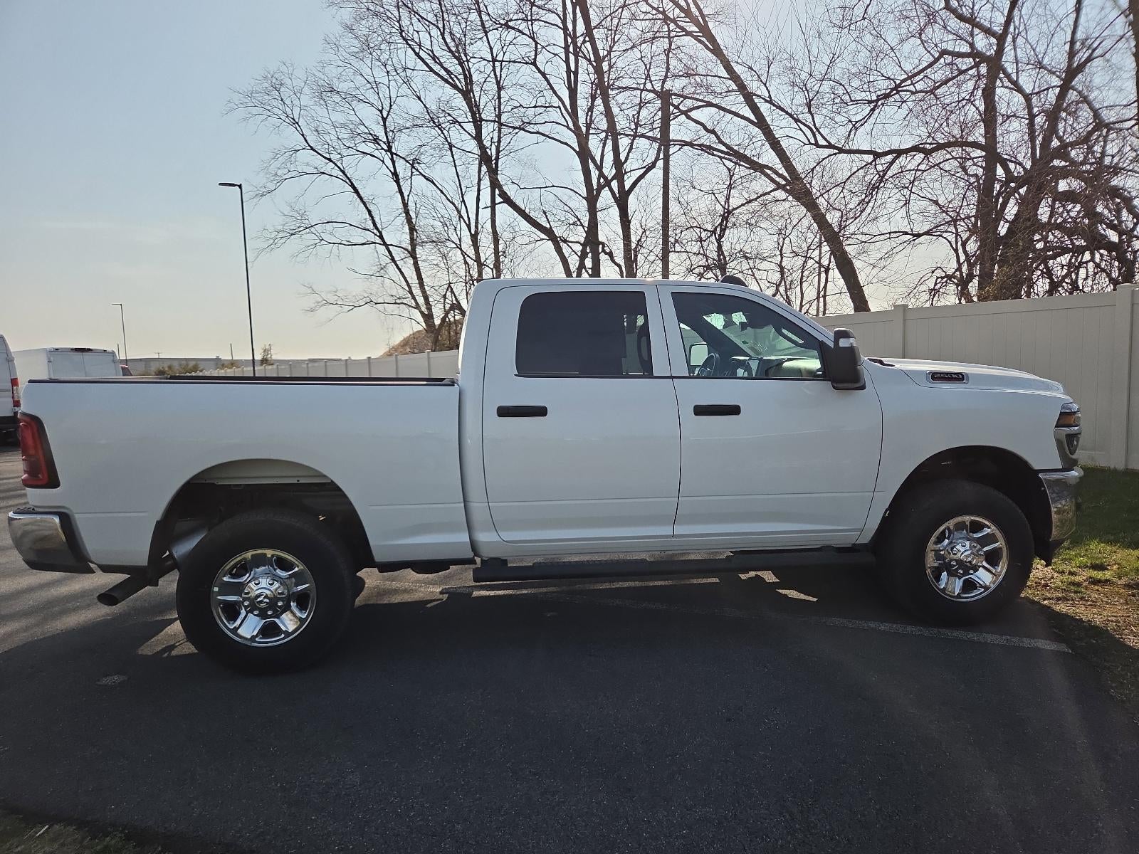 2026 RAM 2500 Tradesman 4x4 Crew Cab 6'4" Box