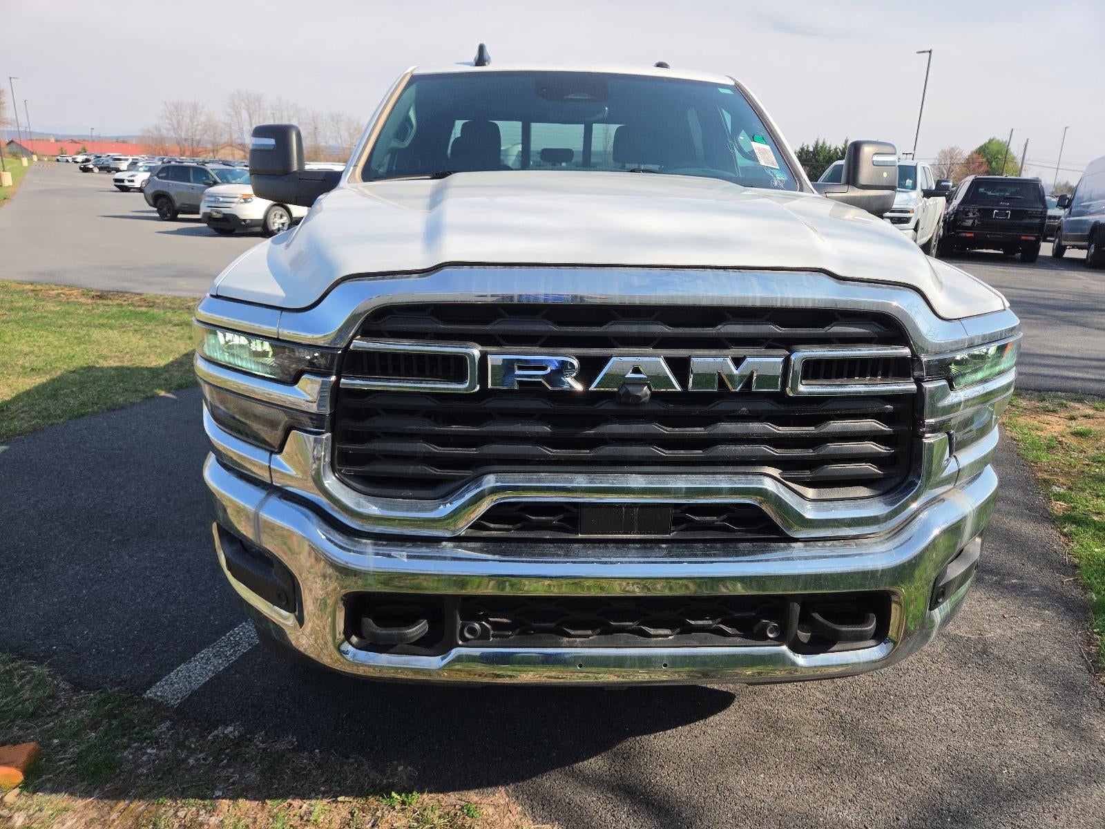 2026 RAM 2500 Tradesman 4x4 Crew Cab 6'4" Box