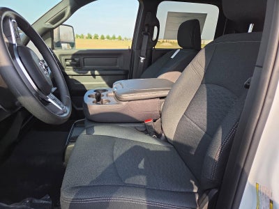 2026 RAM 2500 Tradesman 4x4 Crew Cab 6'4" Box