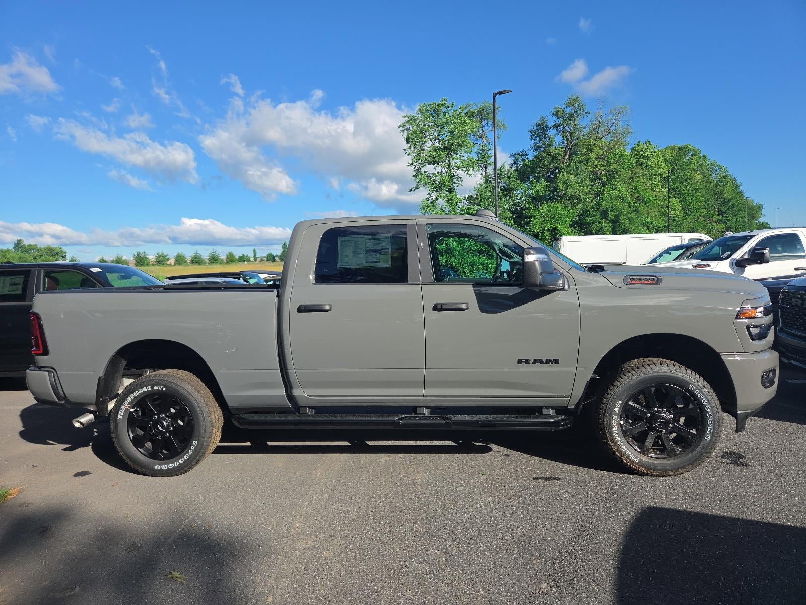 2026 RAM 2500 Big Horn 4x4 Crew Cab 6'4" Box