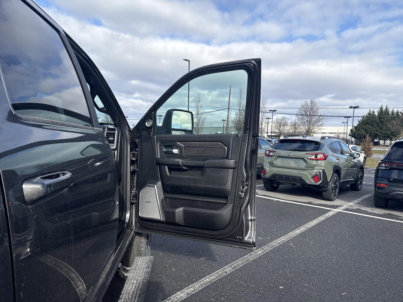 2026 RAM 2500 Laramie 4x4 Crew Cab 6'4" Box