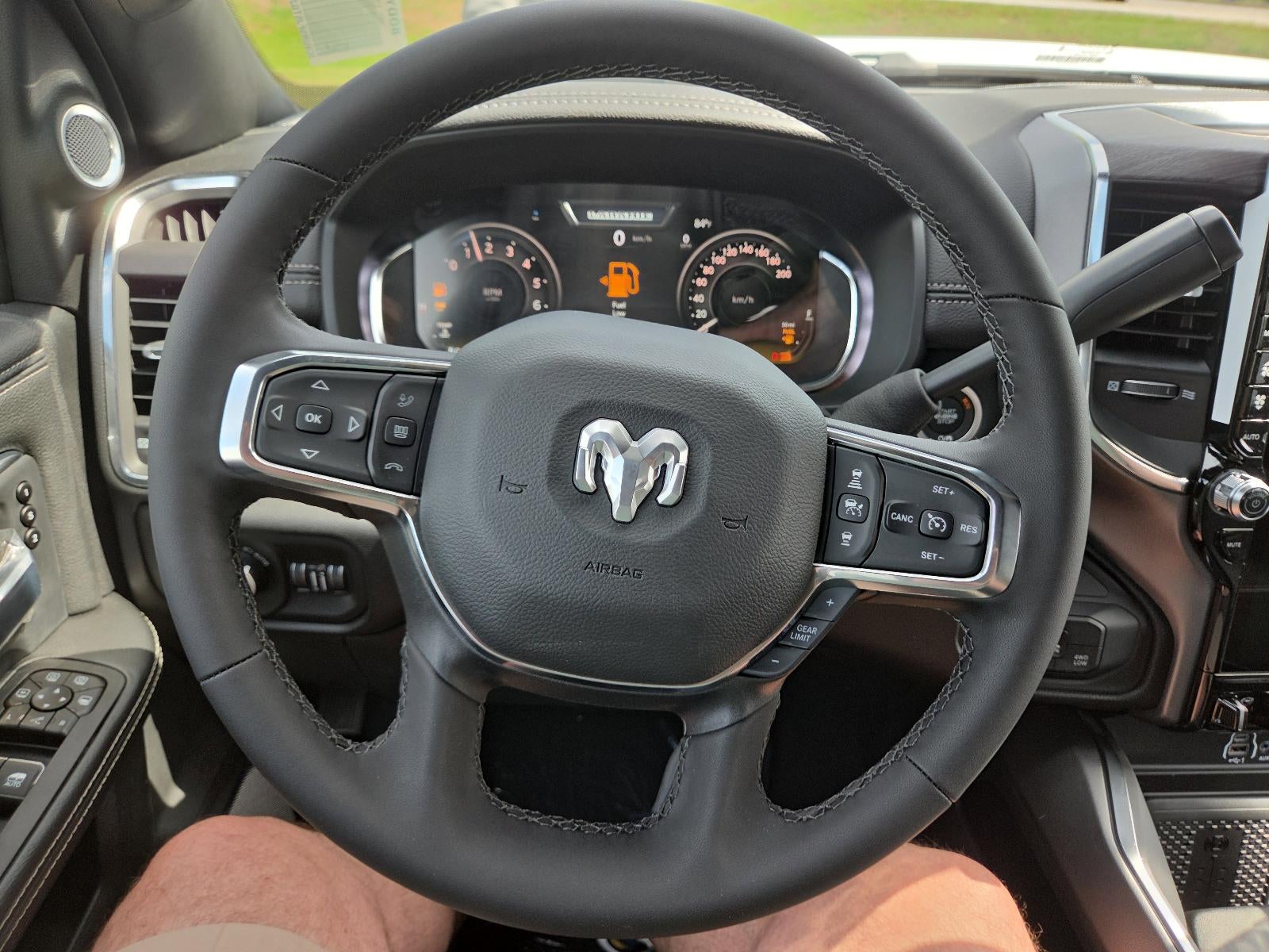 2026 RAM 2500 Laramie 4x4 Crew Cab 6'4" Box