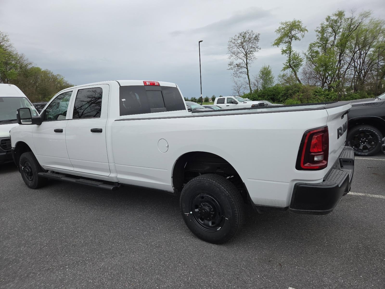 2026 RAM 2500 Tradesman 4x4 Crew Cab 8' Box
