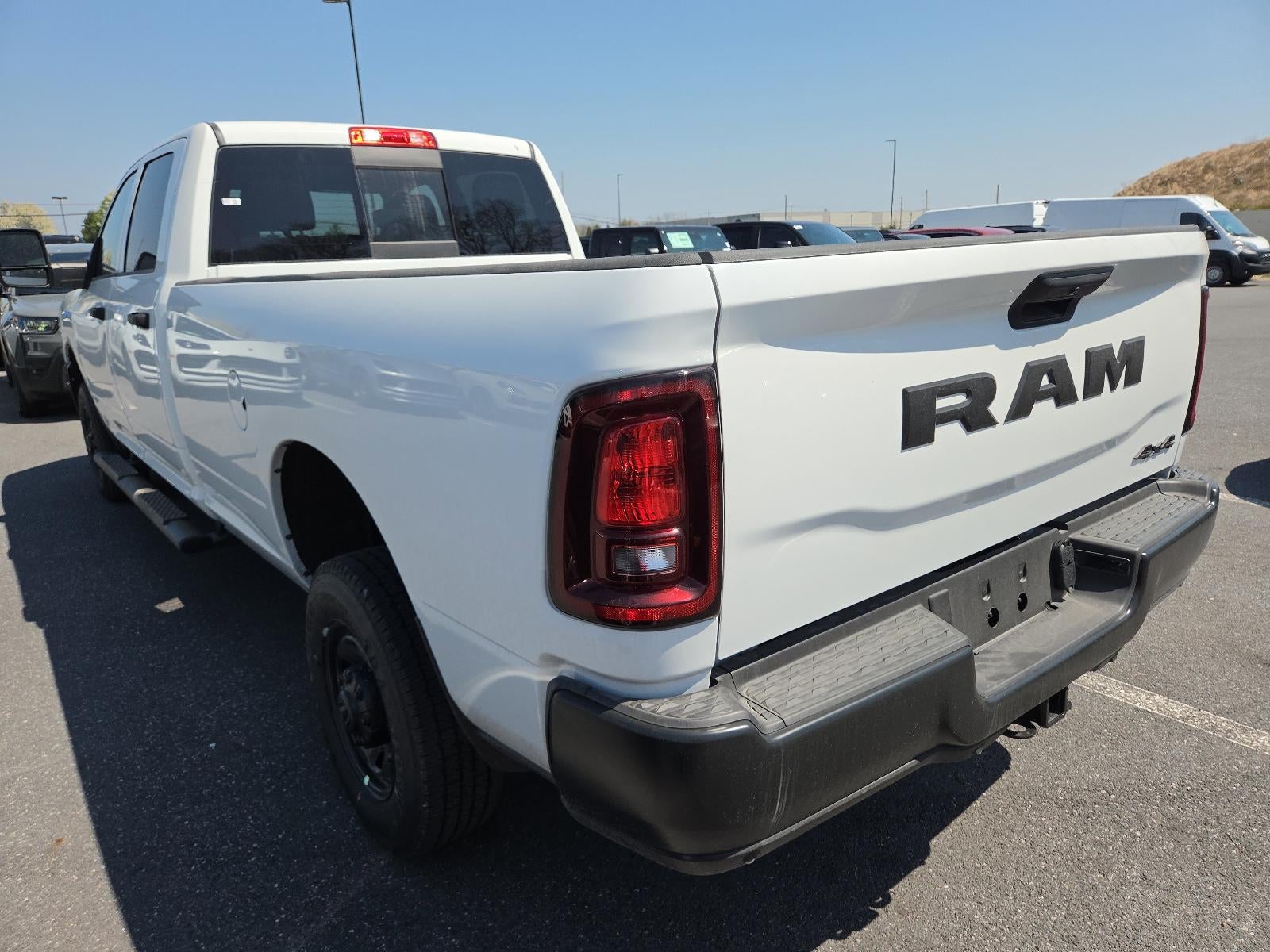 2026 RAM 2500 Tradesman 4x4 Crew Cab 8' Box