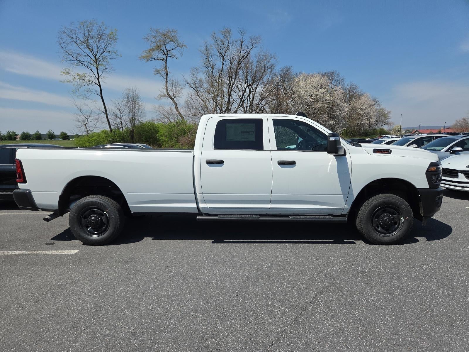 2026 RAM 2500 Tradesman 4x4 Crew Cab 8' Box