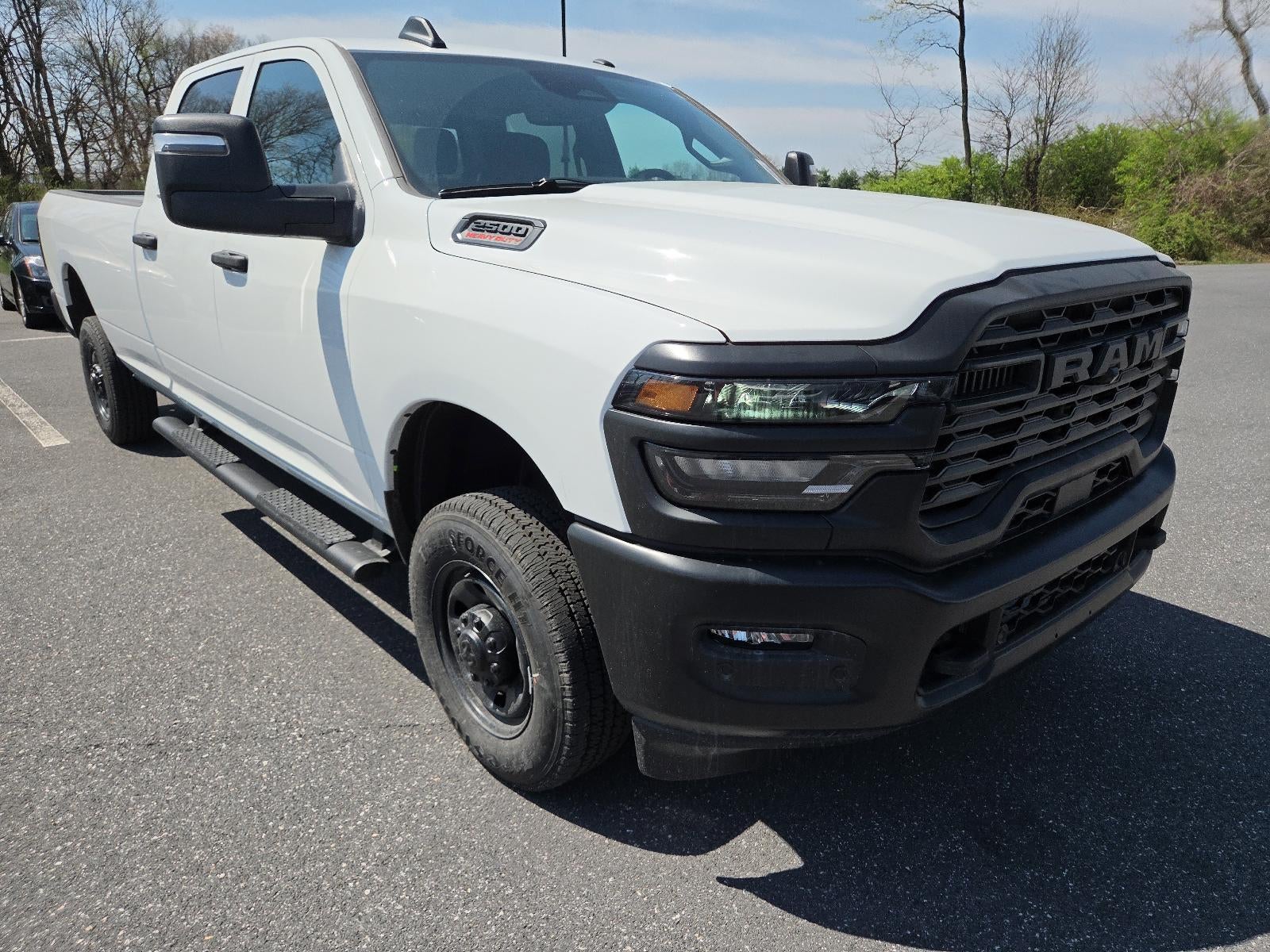 2026 RAM 2500 Tradesman 4x4 Crew Cab 8' Box