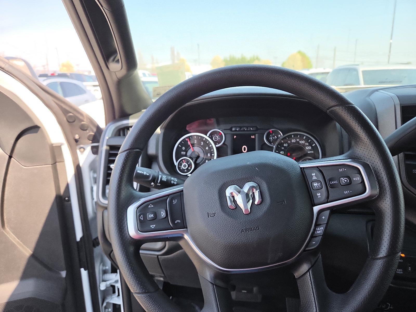 2026 RAM 2500 Tradesman 4x4 Crew Cab 8' Box