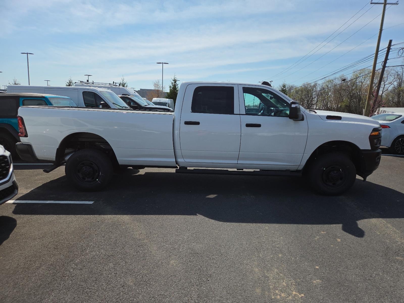 2026 RAM 2500 Tradesman 4x4 Crew Cab 8' Box