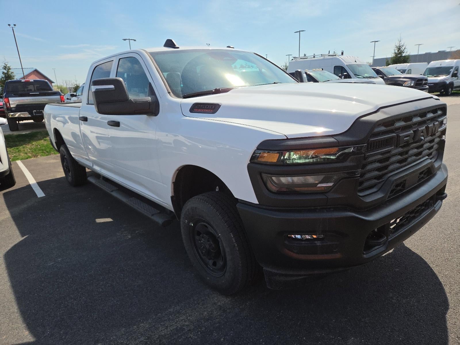 2026 RAM 2500 Tradesman 4x4 Crew Cab 8' Box