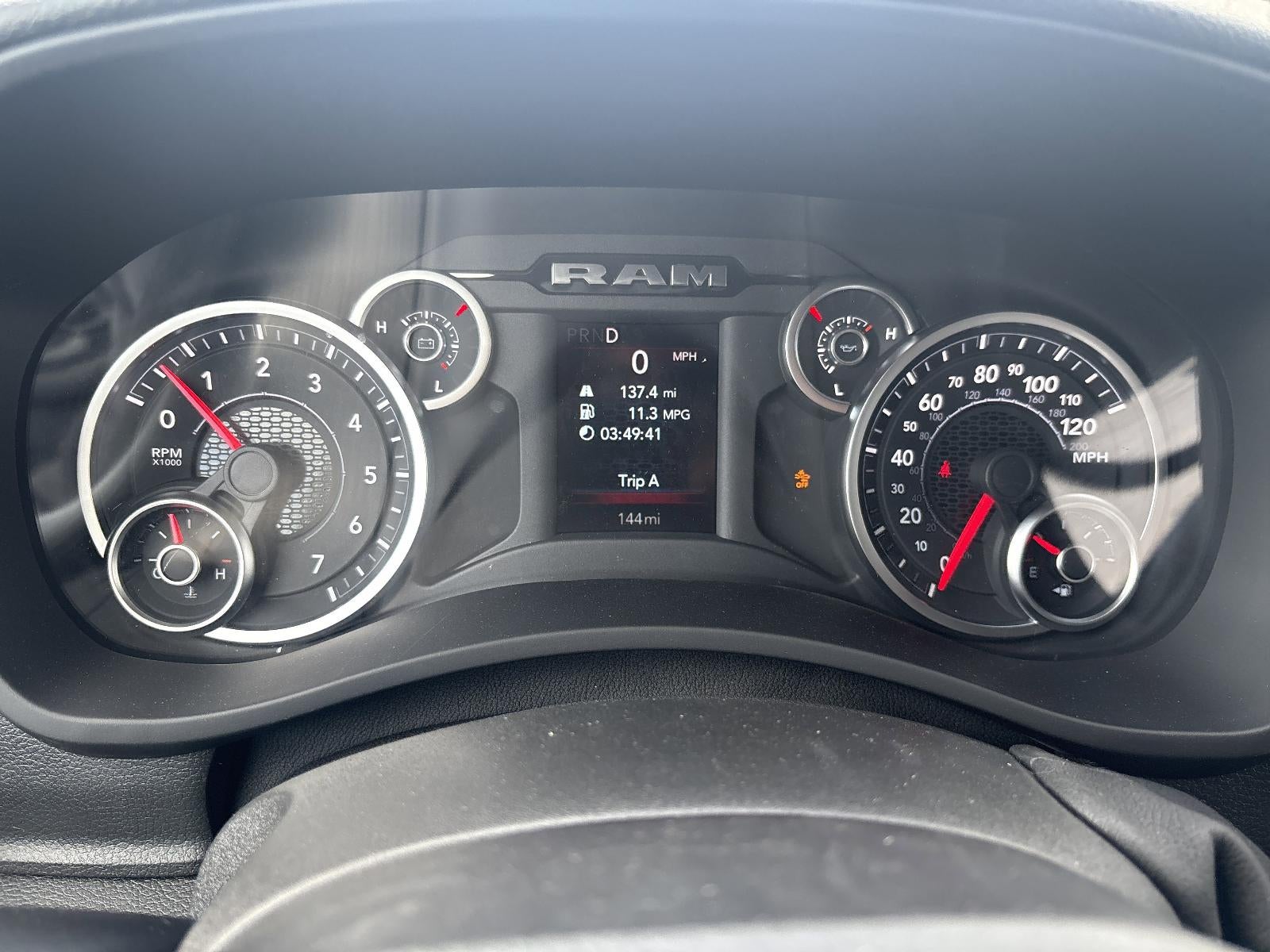 2025 RAM 2500 Tradesman 4x4 Crew Cab 8' Box