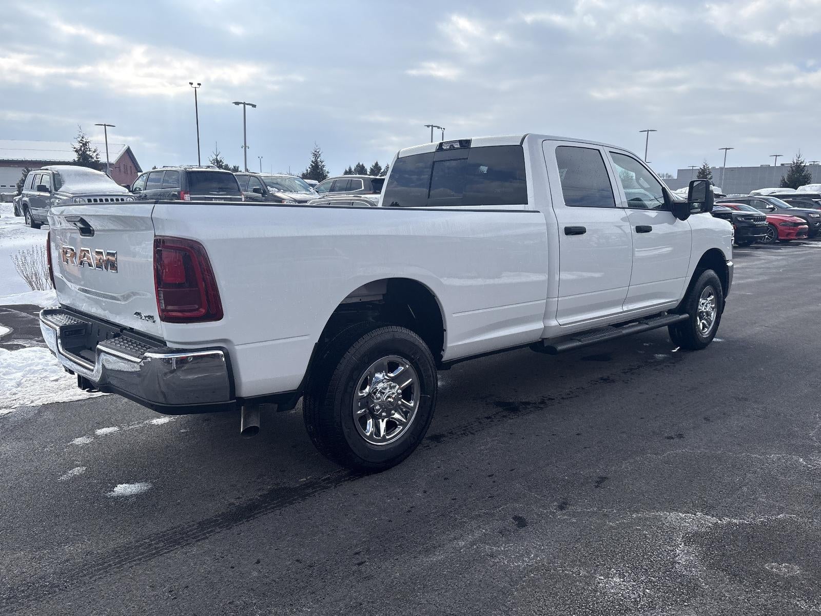 2025 RAM 2500 Tradesman 4x4 Crew Cab 8' Box