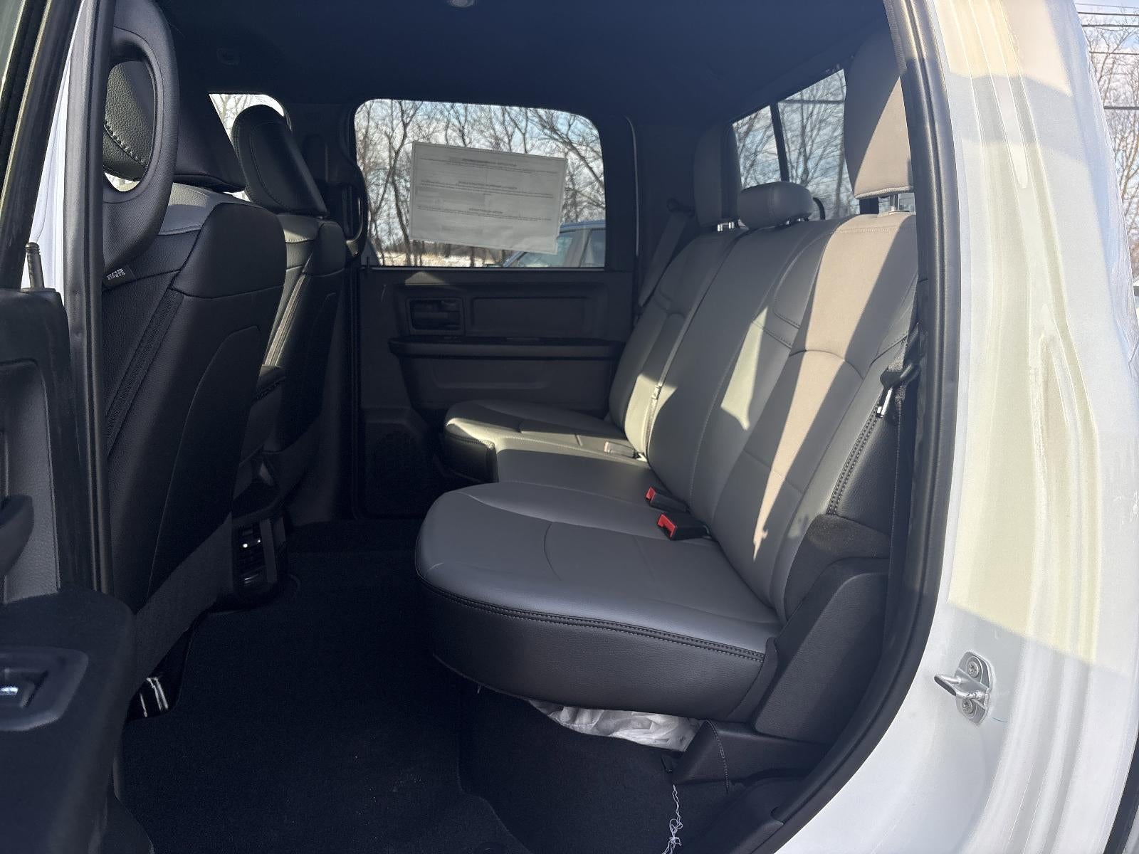 2025 RAM 2500 Tradesman 4x4 Crew Cab 8' Box