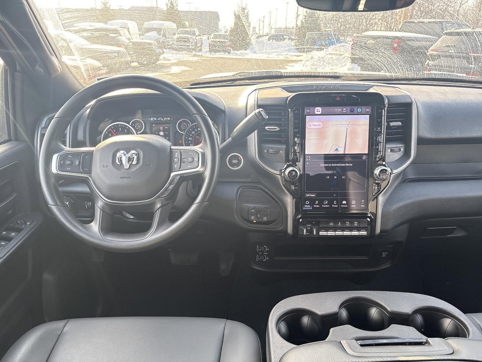 2025 RAM 2500 Tradesman 4x4 Crew Cab 8' Box