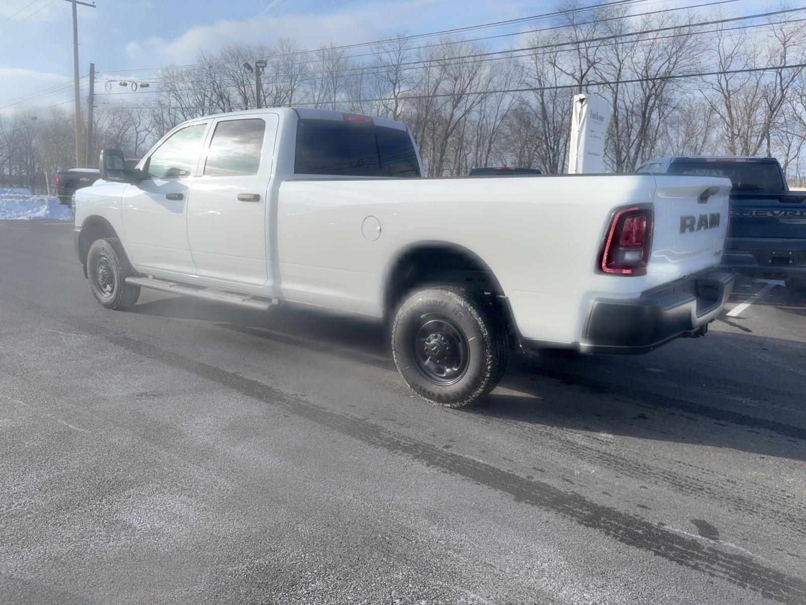 2025 RAM 2500 Tradesman 4x4 Crew Cab 8' Box