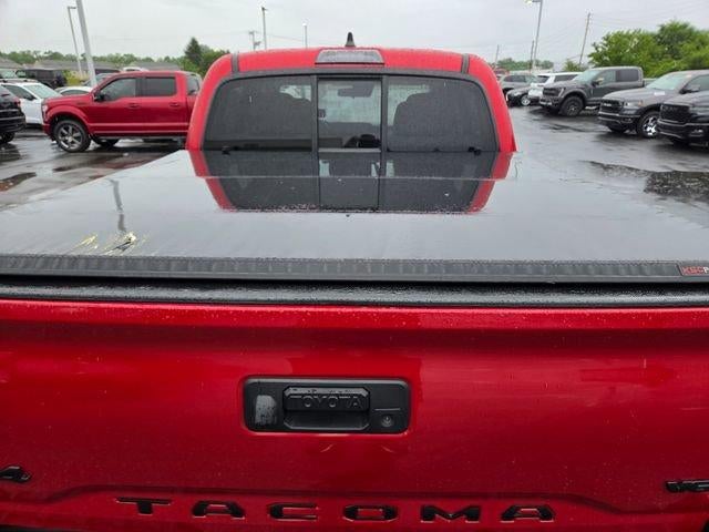 2022 Toyota Tacoma 4WD 4WD SR Double Cab 5' Bed V6 AT (GS)