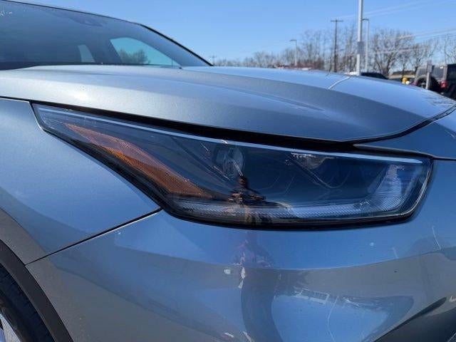 2021 Toyota Highlander LE AWD (SE)