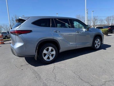 2021 Toyota Highlander LE AWD (SE)