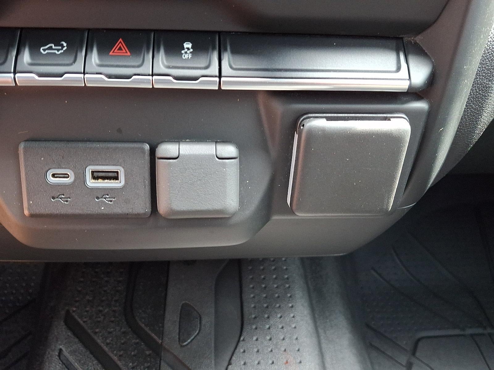 2022 Chevrolet Silverado 1500 Crew Cab Standard Box 4-Wheel Drive Custom