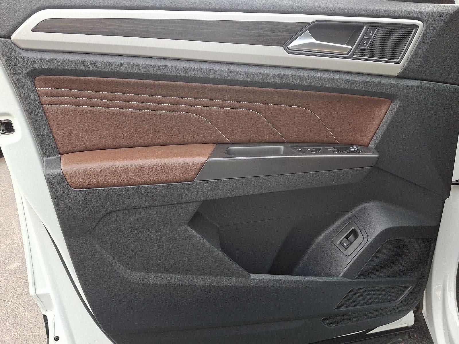2023 Volkswagen Atlas 2.0T SE w/Technology 4MOTION