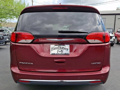 2017 Chrysler Pacifica Limited FWD