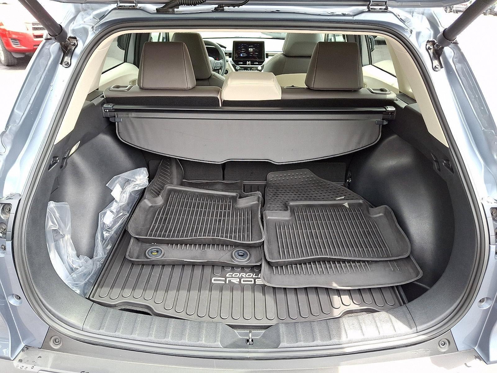 2024 Toyota Corolla Cross XLE 4WD (Natl)