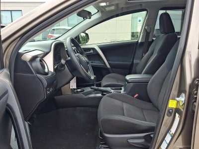 2015 Toyota RAV4 AWD 4dr XLE (Natl)