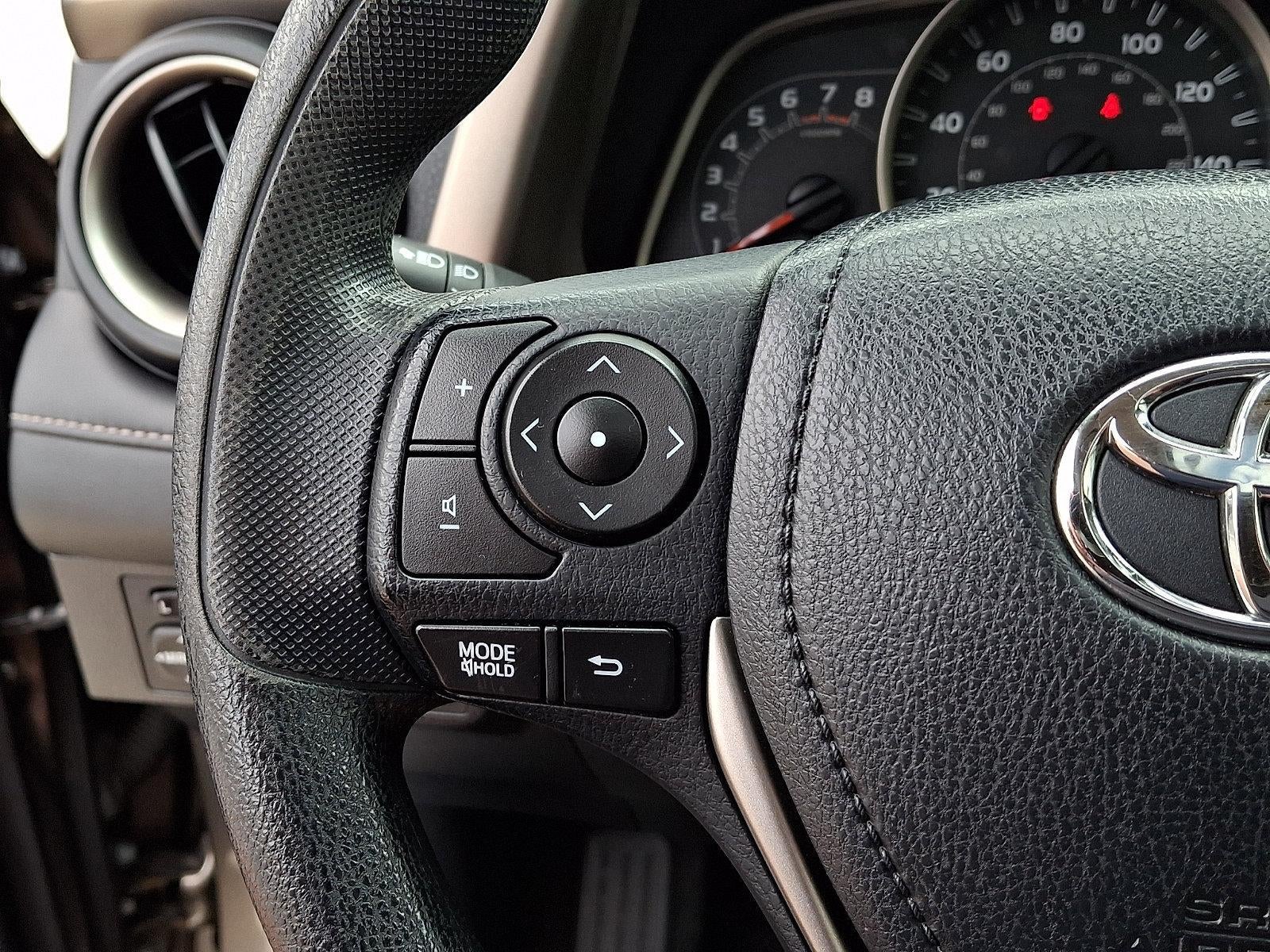 2015 Toyota RAV4 AWD 4dr XLE (Natl)