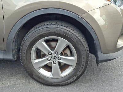 2015 Toyota RAV4 AWD 4dr XLE (Natl)