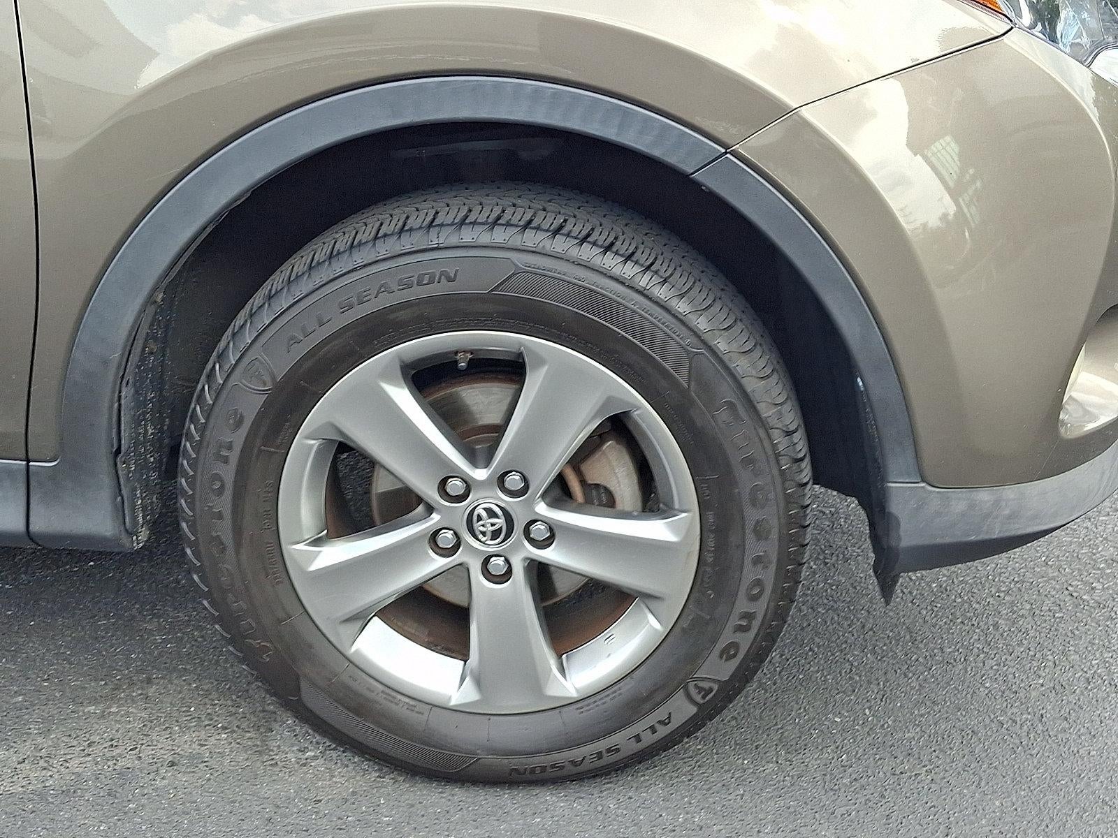2015 Toyota RAV4 AWD 4dr XLE (Natl)