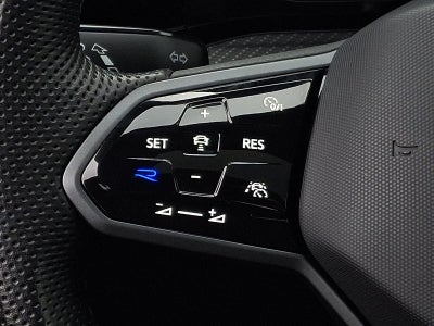 2024 Volkswagen Golf R 2.0T Manual