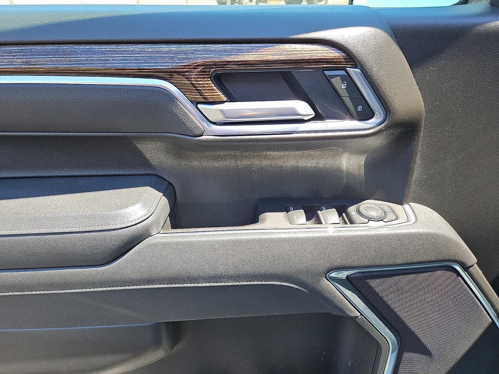 2025 GMC Sierra 1500 Crew Cab Short Box 4-Wheel Drive Elevation 3VL