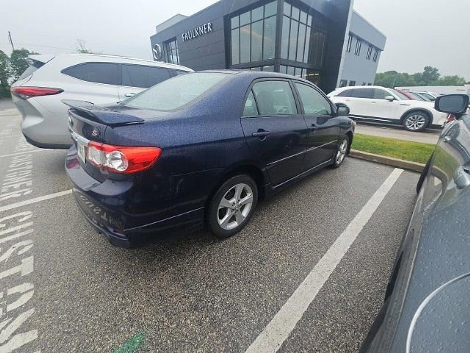 2013 Toyota Corolla 4dr Sdn Auto S (Natl)