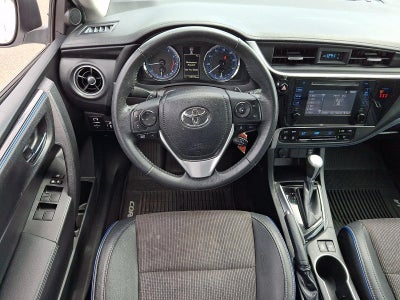2018 Toyota Corolla SE CVT (Natl)