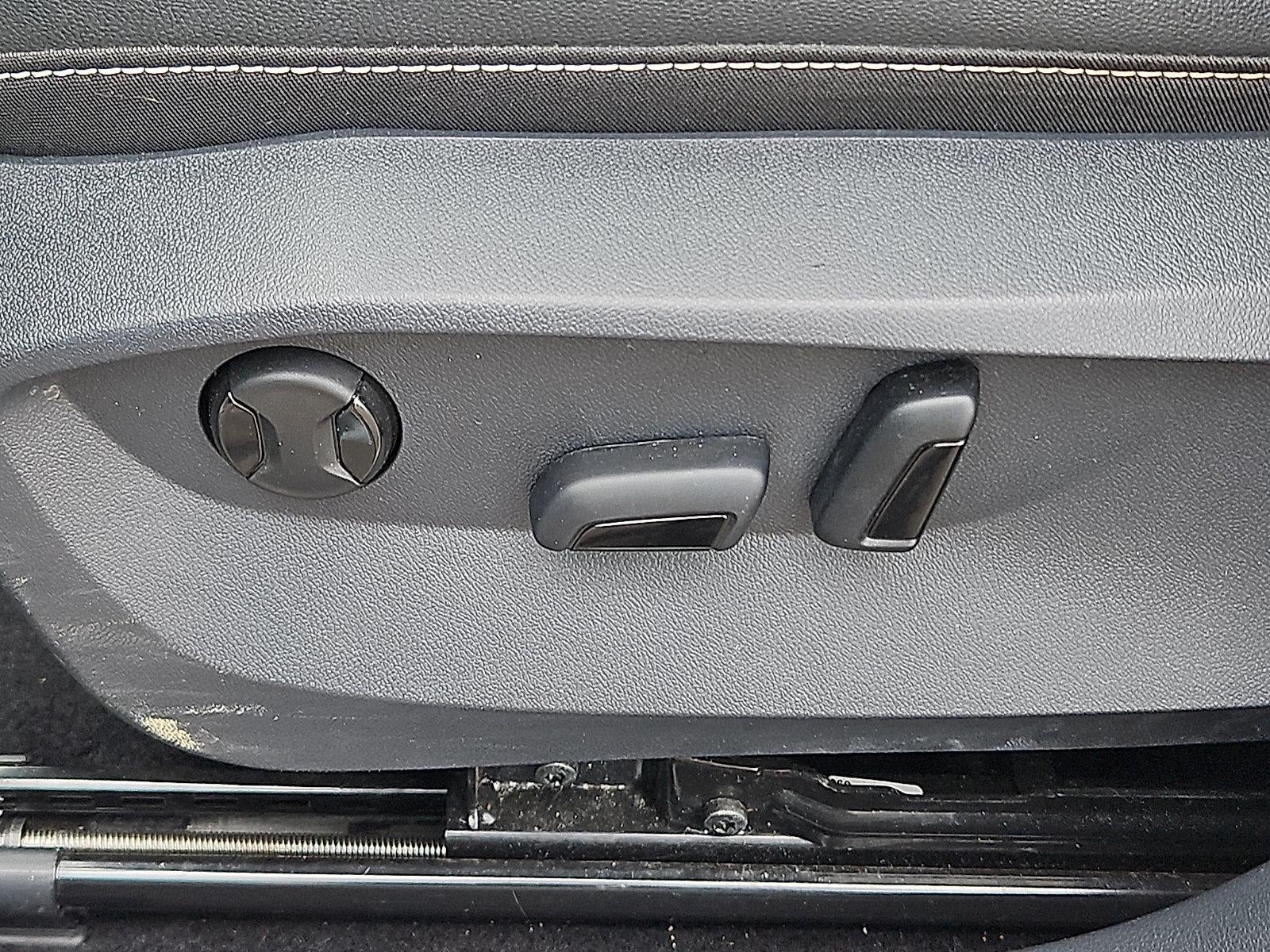 2023 Volkswagen Taos SE 4MOTION *Ltd Avail*